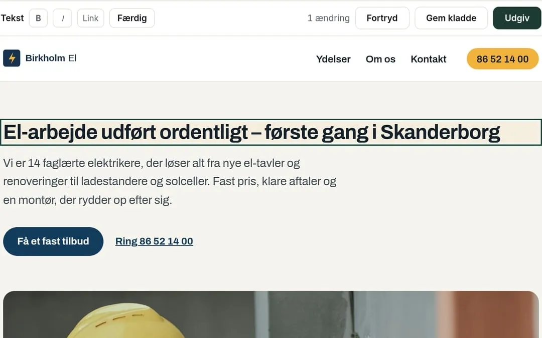 Kundeportalen: en overskrift på forsiden rettes direkte på siden, med knapperne Gem kladde og Udgiv.
